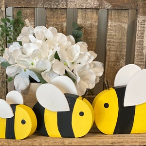 Bumblebee, wood bee, Bee wood decor, Tier tray decor, Summer wood decor, Wooden bee, bee, summer tier tray, bee tier tray, honey, honey bee