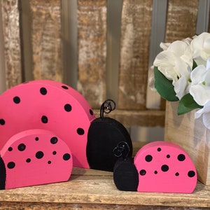 Pink Ladybug decor, wood lady bug, Pink, Ladybugs, Spring decor, Summer decor, Wood ladybug, tiered tray, Tiered tray decor, tiered tray