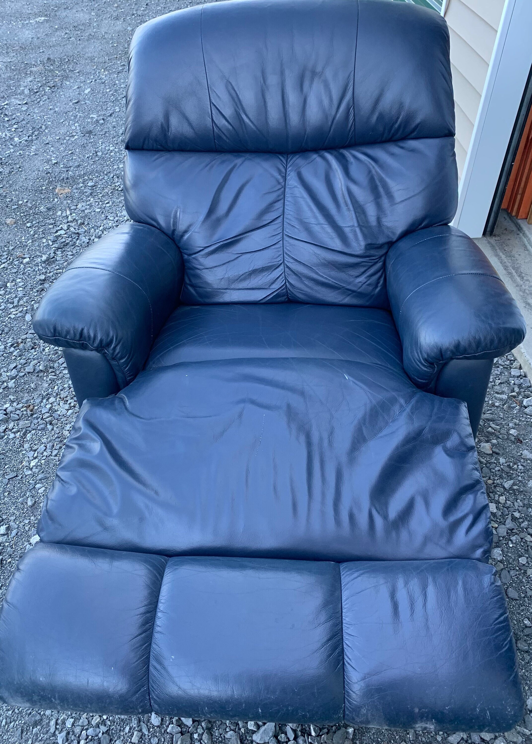 Blue leather lazy boy recliner shop