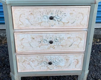 Shipping Not Free 3 Draw Chest of Drawers Nightstand~ Floral