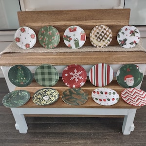 Platos de papel navideños a escala 1/12 para casa de muñecas