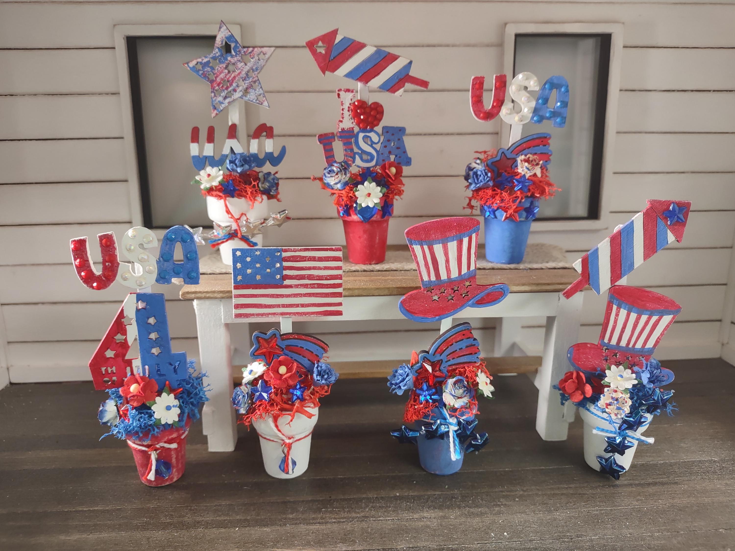 Dollhouse 1 12 scale 4th of July topiaries