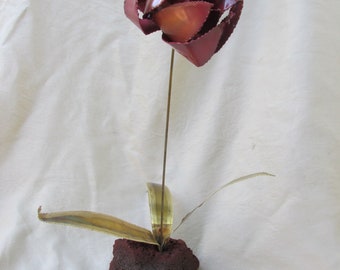 Rustic Rose, Mario Jason Sculpture