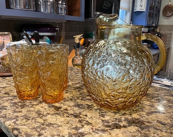 Vintage Indiana Glass company Pitcher and glasses combo- Honey yellow - like new condition!