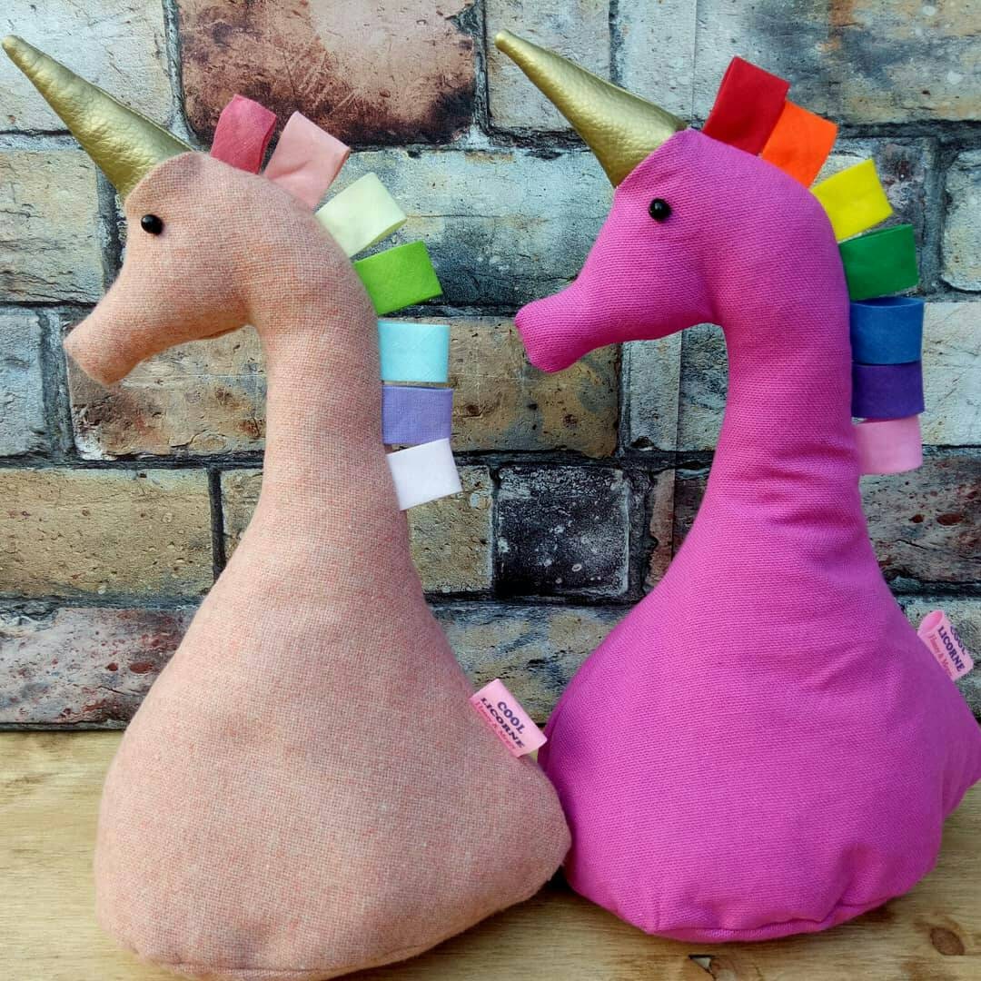 Cool Licorne Doorstop/Bookend. Arrêt de Porte Rainbow Unicorn. Emballé à Plat. Choix La Couleur. Por