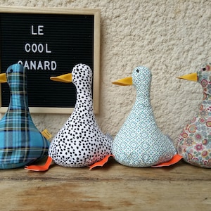 Cool Canard Doorstop / Bookend. Fabric duck doorstop. flat packed. floral heavy cotton. Funny doorstop. Animal doorstops, house warming image 9