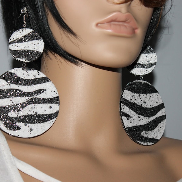 Black & White zebra print earrings|Animal print earrings|Diva earrings|Large earrings|Small earrings|Clip-on earrings|Sparkly earrings