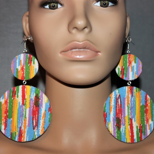 Pendientes de tela con estampado abstracto colorido/Pendientes de madera/Pendientes Diva/Pendientes grandes y llamativos/Pendientes atrevidos/Pendientes de clip