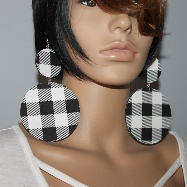 White & Black buffalo check plaid print fabric earrings;Wooden earrings;Diva earrings;Big earrings;BOLD earrings;Pierced dangle earrings
