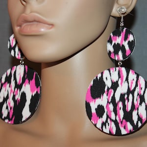Hot pink animal print fabric wooden earrings| Animal print| Leopard earrings| Diva earrings| Large earrings| Clip-on dangle earrings