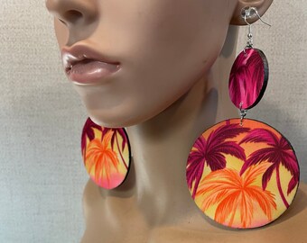 Colorful palm tree fabric earrings| Wooden earrings| Diva earrings| Summer earrings| Tropical earrings| Pierced Post Clip-on earrings