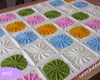 Crochet circle blanket pattern - Create a beautiful baby blanket with relief stitch. Seamless squares, no sewing needed, downloadable PDF