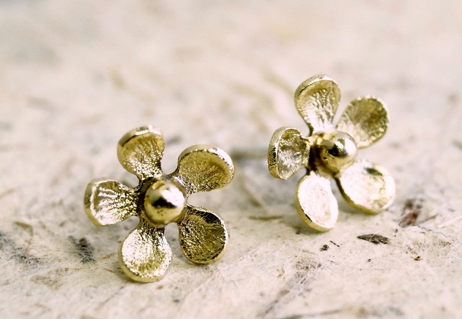 TINY DAISY STUD Earrings Gold Plated Stud Earrings Spring Etsy