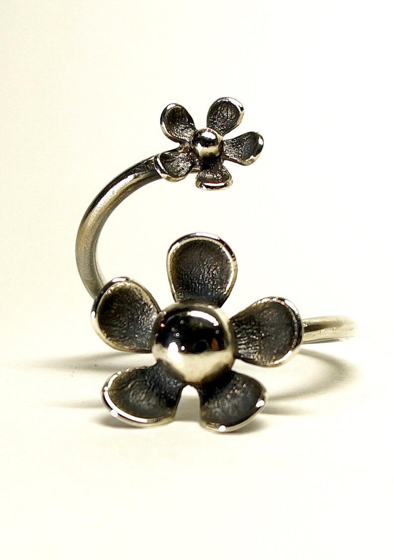 flower ring daisy black ring one size silver ring gift for her gothic ring,free shipping Adjustable sterling silver oxidized daisy ring