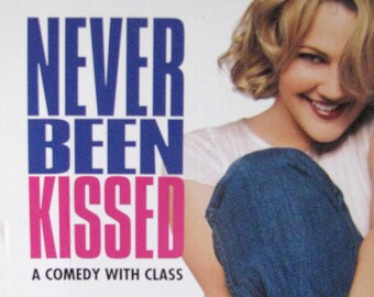NOOIT BEEN KISSED (1999) Hergebruikte originele Vhs-hoes tot uniek dagboek, kies bekleed of ongevoerd papier, schetsboek, planner geweldig cadeau