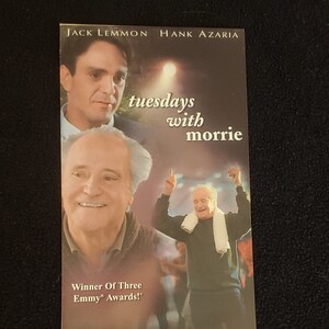 DIENSTAGS MIT MORRIE (1999) Umfunktionierte VHS-Hülle für Einzigartiges Notizbuch, Wählen Sie Liniertes oder Unliniertes Papier, Tolle Geschenkidee