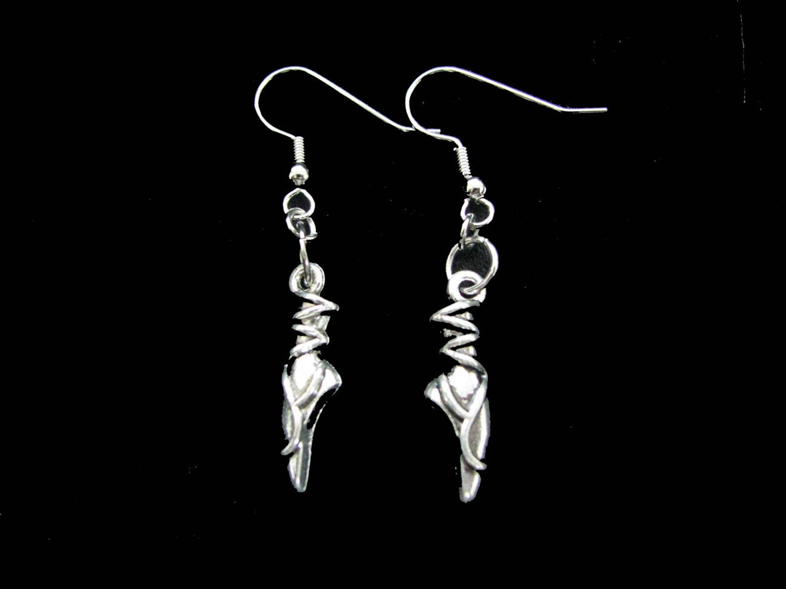 toe shoes earrings - perfect gift idea for the ballet dancer! - christmas gift idea, stocking stuffer, dance recital gift idea