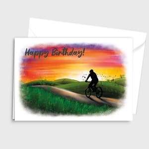 Aquarell bunte Illustration Happy Birthday Grußkarte- Radfahrer Radfahren über einen Hügel bei Sonnenuntergang- von Emily Hocking Art