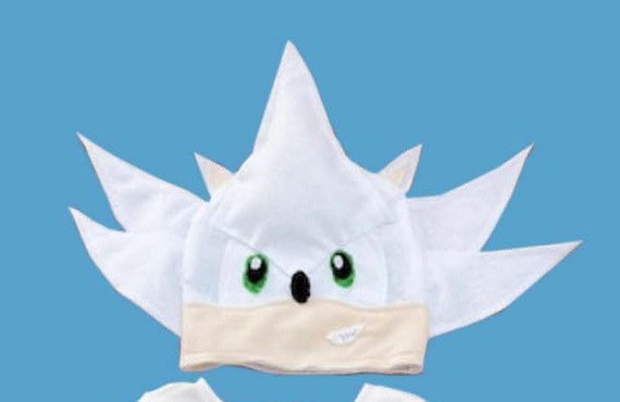 Hyper White Sonic Cosplay 