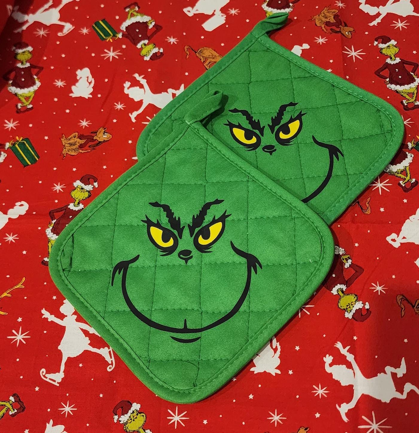 Grinch Face Potholders: Heat-resistant Kitchen Decor (set of 2) - Etsy