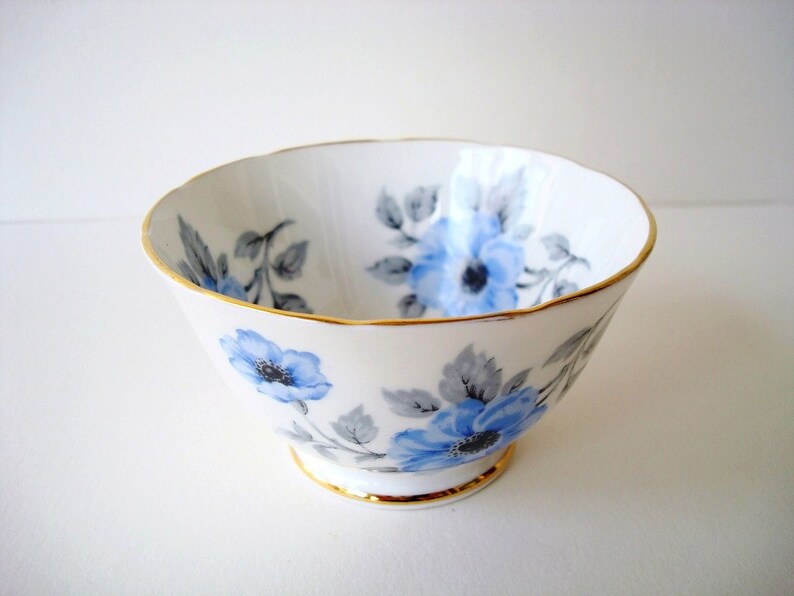 Royal Chelsea Sugar Bowl Blue Blossoms Open Sugar Bowl / FREE Etsy