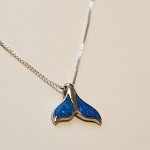 オパール ホエールテール スターリングシルバー ネックレス