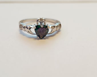 Sterling Silber Regenbogen CZ Claddagh Ring: Irischer Versprechensring