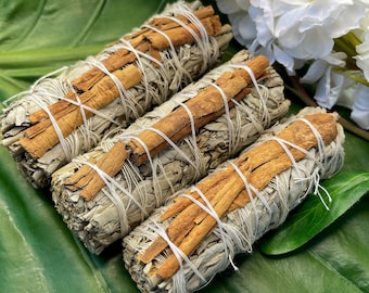 CINNAMON & WHITE SAGE Smudge Stick | Holiday Seasonal Sage Bundle  | Ceremony, Ritual, Meditation Altar, Wicca | Herbal Smudge by Mayan Rose