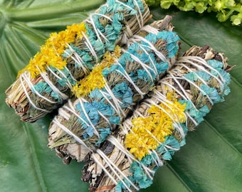 YERBA SANTA Floral Smudge Stick Herbal Bundle w/ Blue & Yellow Flowers | Ceremony, Ritual, Meditation Altar, Wicca | Handmade by Mayan Rose