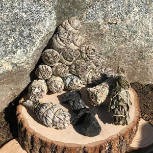 HOME CLEANSING Smudge Kit | White Sage Blue Sage, Lavender, Black Tourmaline, New Home Cleanse, Smudging, House Warming Gift Set, Mayan Rose