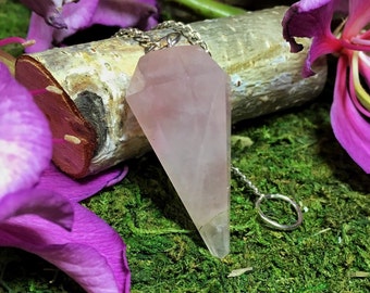 ROSE QUARTZ Crystal Pendulum - Pink Quartz Gemstone Pendulums for Meditation, Chakra Healing, Yoga, Reiki - Heart Chakra