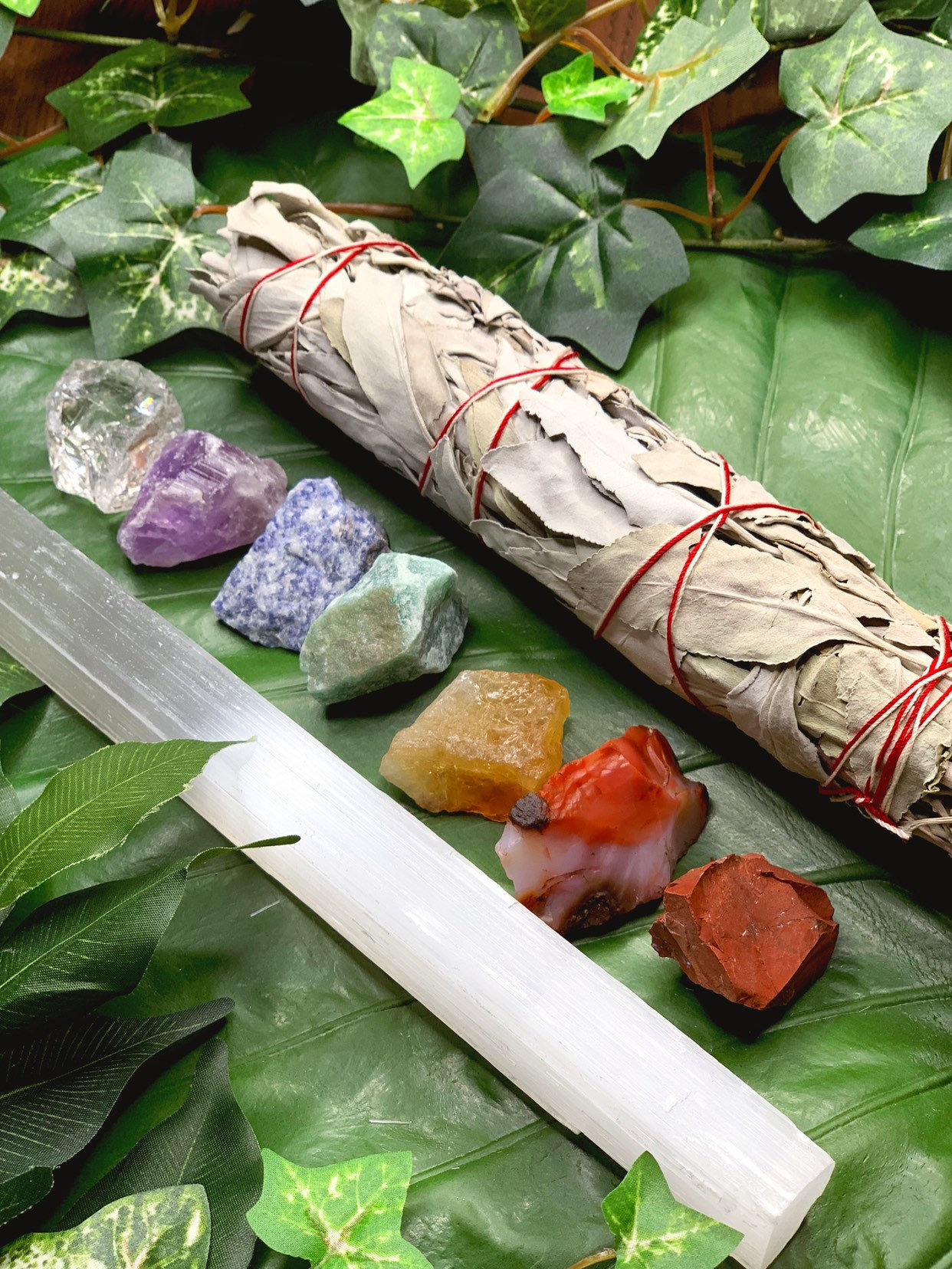 Crystal Box - Set of 7 Chakra Stones & Other Crystal Gifts