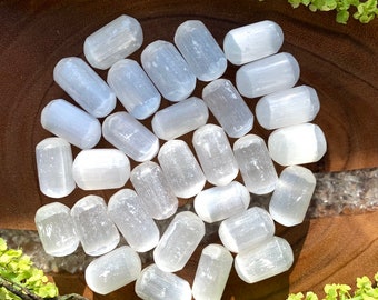 SELENITE (Grade A Natural) Tumbled Polished Stones Gemstone Rocks for Healing, Yoga, Meditation, Reiki, Wicca, Crafts, Jewelry Supplies