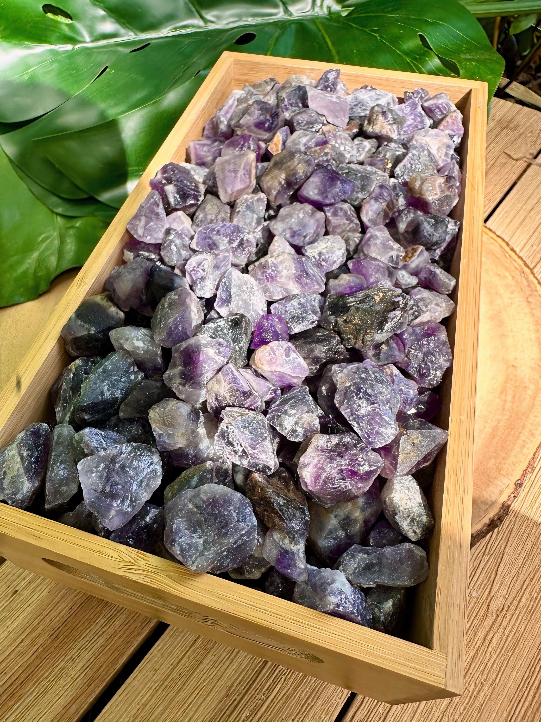 Wholesale amethyst crystals hot sale