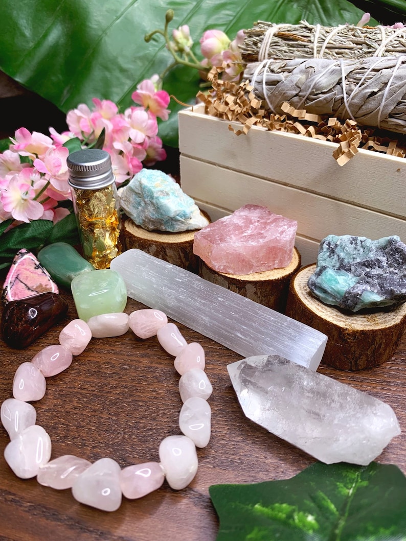 Self Love Crystal Kit, Crystals for Love Birthday Gift For Her, Mom, Wife, Girlfriend Sage Gift Set for Meditation, Spiritual Gift image 3