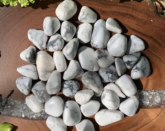 HOWLITE (Grade A Natural) Tumbled Polished Stones Gemstone Rocks for Healing, Yoga, Meditation, Reiki, Wicca, Crafts Jewelry Supplies