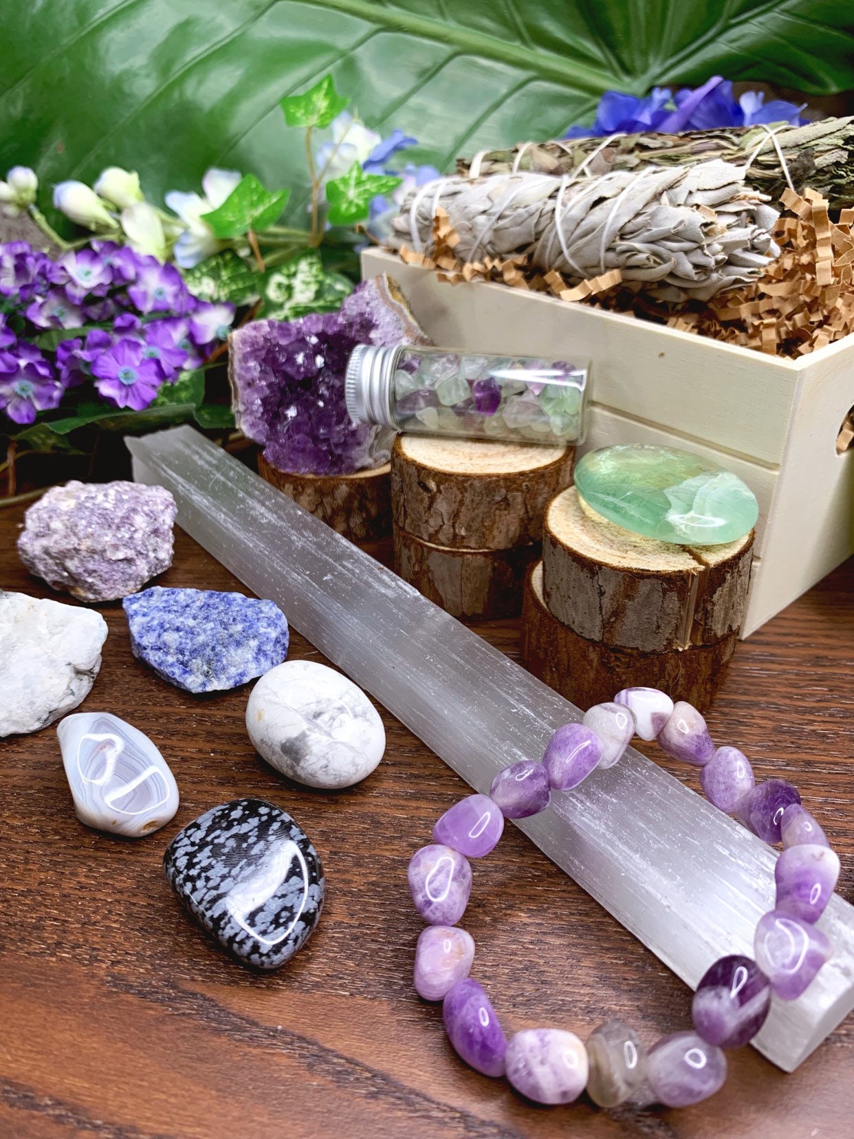 Energetic Protection Crystal Kit  Gemstone & Sage Gift Set for Meditation  Altar, Crystal Healing Wicca, Metaphysical Spiritual Gifts