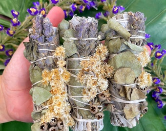 WHITE SAGE, EUCALYPTUS & Lavender Smudge Stick | Floral Sage Bundle for Ceremony, Meditation Altar, Ritual, Wicca Smudge Kit