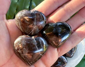 GARNET HEART Crystal (Premium Grade A Natural) Tumbled Polished Crystals for Love | Palm Stone Gemstone for Healing Meditation, Reiki, Wicca