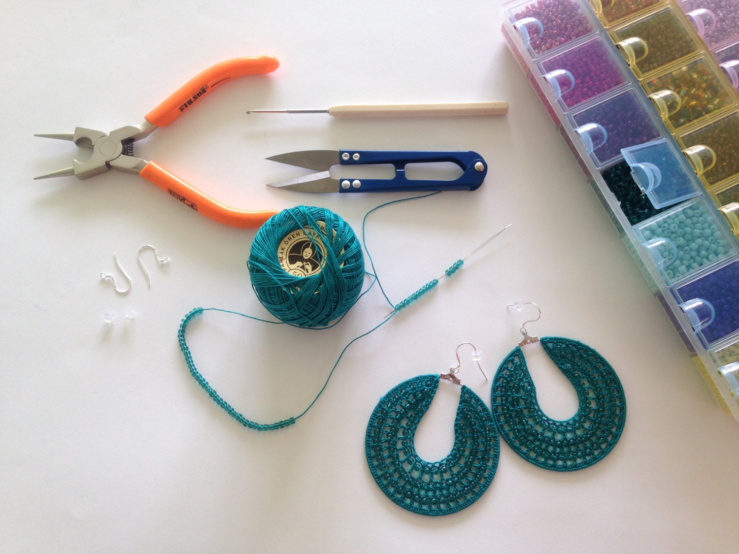 Crochet Pattern Beaded Hoop Earrings, Jewelry Tutorial, PDF Pattern, Earring Tutorial, Crochet Earrings Pattern, Instant Download, Ebook - Thumbnail 3