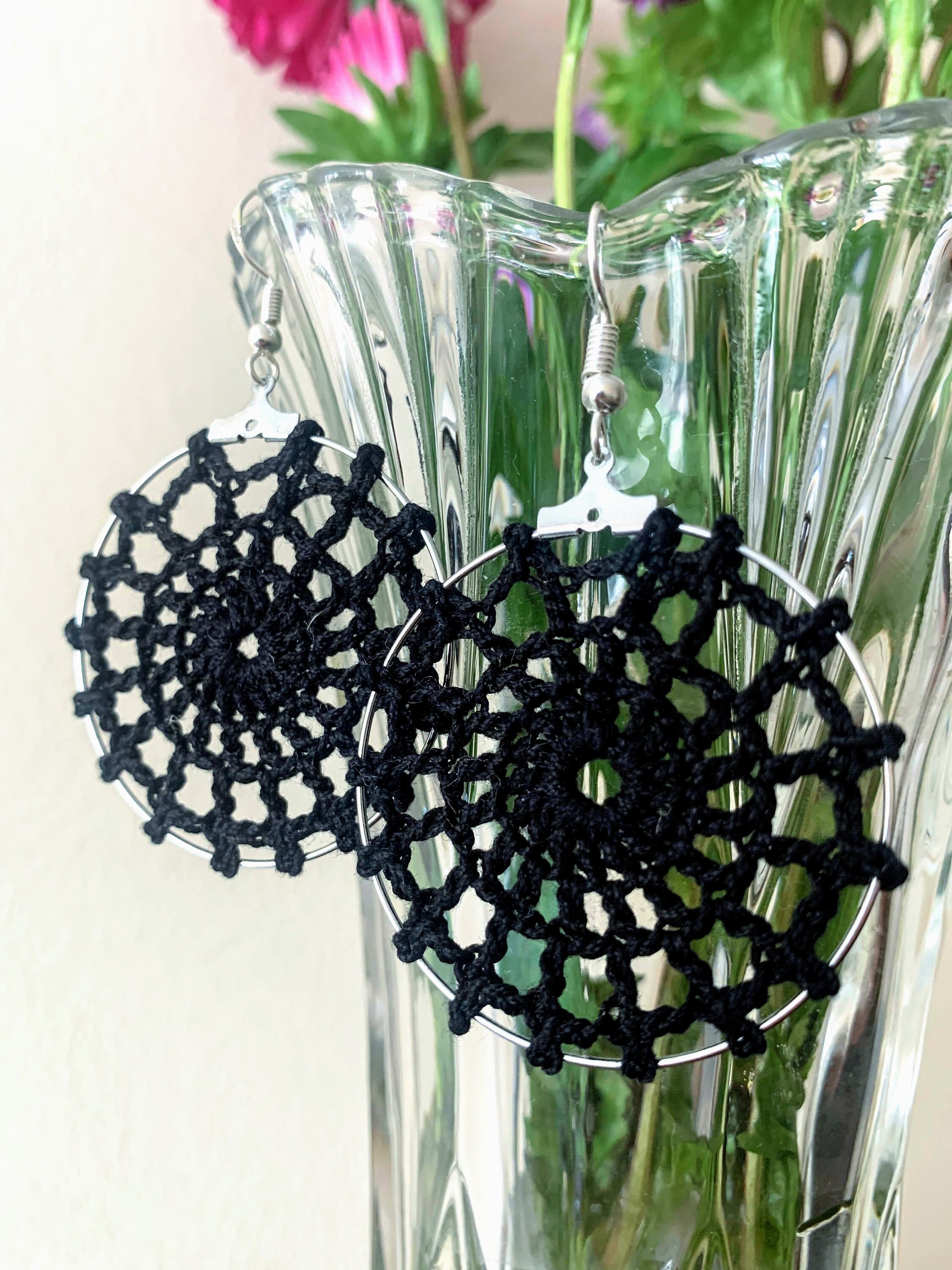 Crochet Pattern for Geometric Hoop Earrings, Halloween Spider Web Earrings Jewelry Making Pattern, Digital PDF Tutorial for 4 cm Hoops - Thumbnail 2