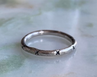 Brea ring | Eco sterling silver x ring | kisses ring | Birthday gift for her | Cold weather accessories