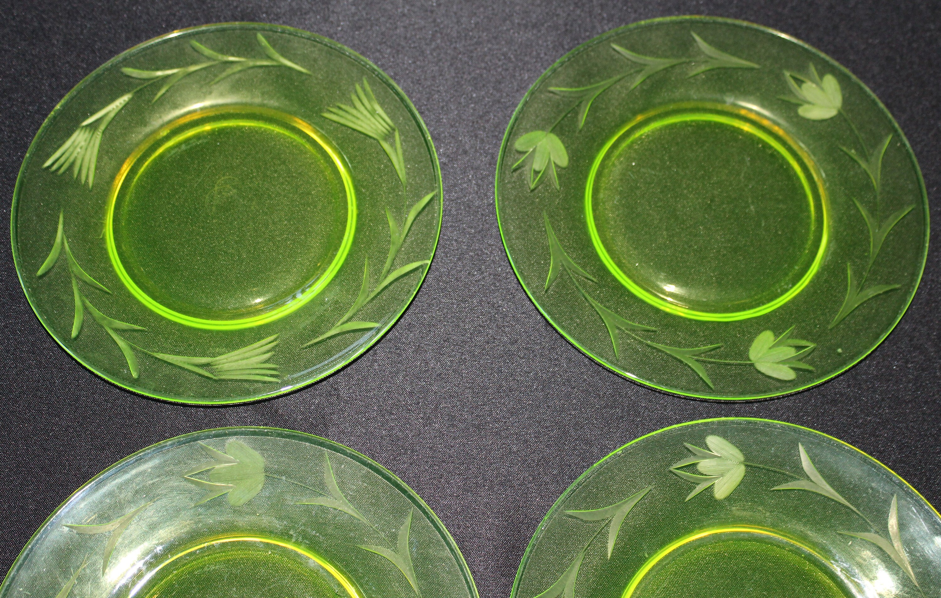 Vintage Glass Antique Set of Four Vaseline Glass Plates Etsy UK