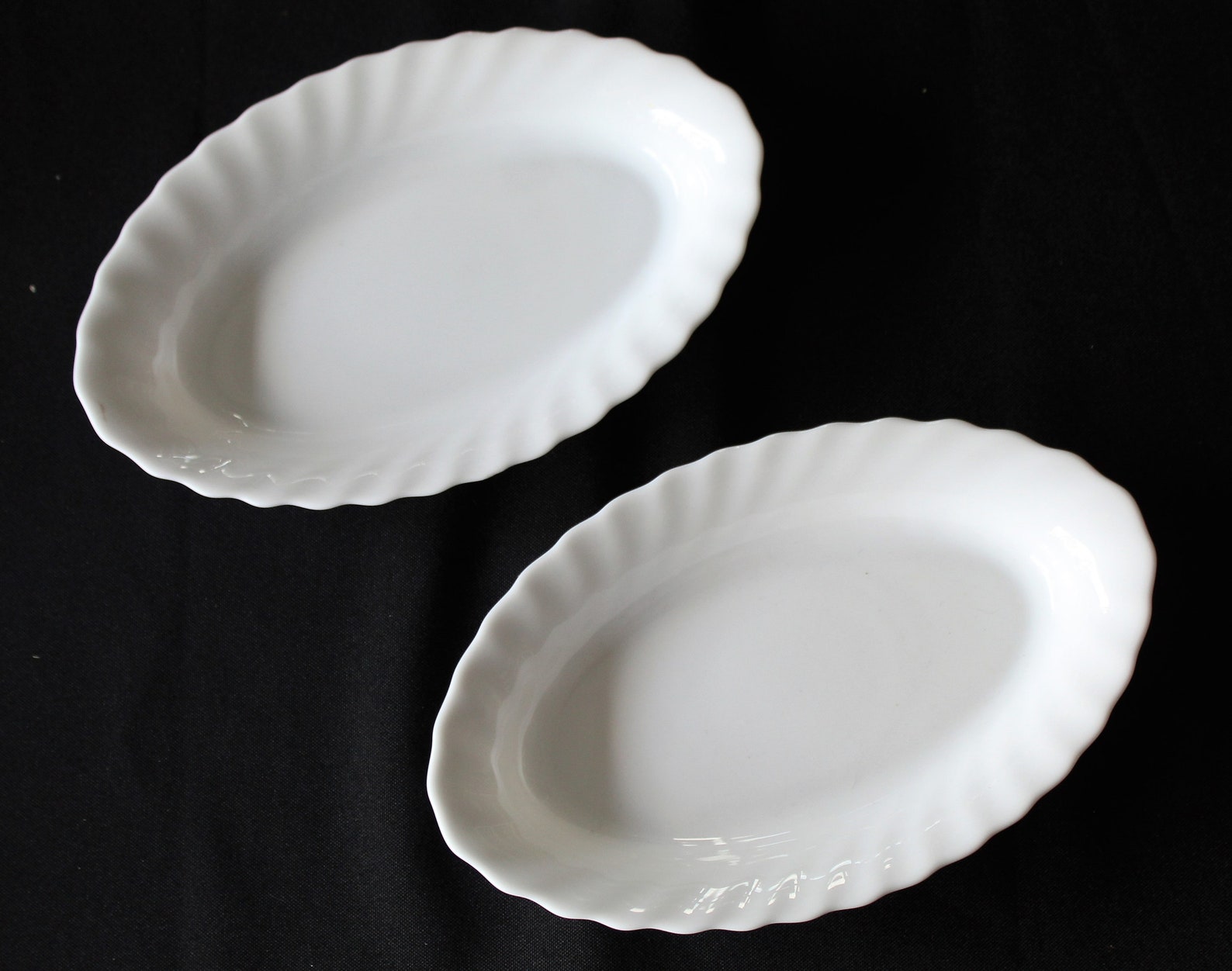 Arcopal Trianon Set of Two Oval Shallow Bowls | Etsy