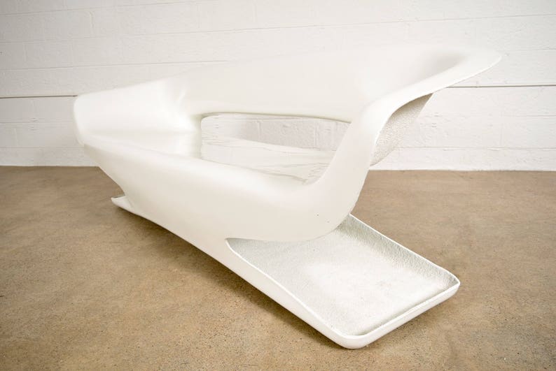 Stunning Mid Century Modern Sculptural White Molded Fiberglass Couch Mid Century Sofa