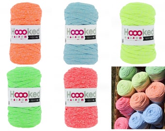 51,96 / 1kg + HOOOKED Ribbon XL NEON, in desired color 250g = 120 m, for crocheting and knitting, for bags and home accessories, 100% recycled