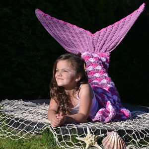CROCHET PATTERN Mermaid Blanket + MARYELL + crochet, 14 sizes and 4 difficulty levels. Instructions in German.