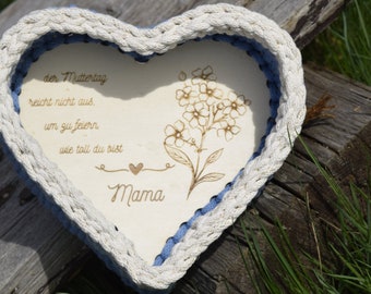 Heart basket for MOTHER'S DAY with forget-me-not motif in light blue tones