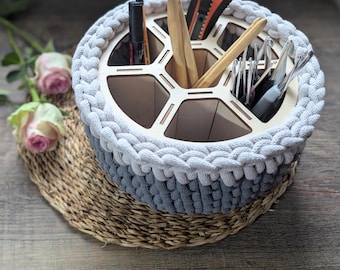 Round storage crochet basket with compartments, sections, basket, housewarming gift, bathroom decorative basket, gift basket, round basket decoration