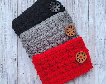 Crochet Cup Cozy: Handmade Mug Sweater with Wooden Button